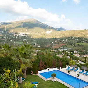 2* Hotel Cortijo De Salia